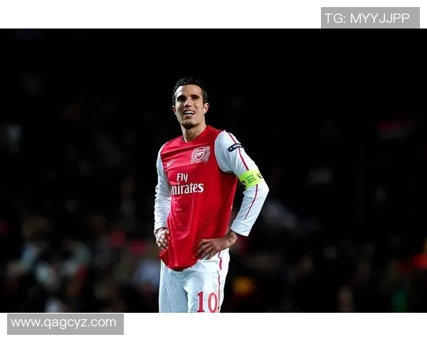 足球传奇范佩西的漫画世界展现他辉煌的职业生涯与精彩瞬间