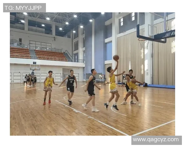 明星篮球场上的高能对决瞬间精彩纷呈引发全场热烈欢呼